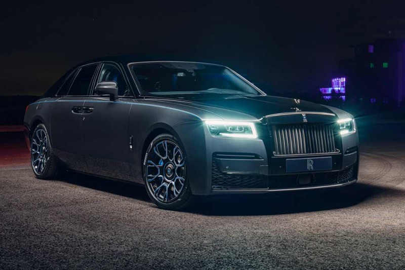 Роскошный Rolls-Royce Black Badge Ghost получил форсированный движок