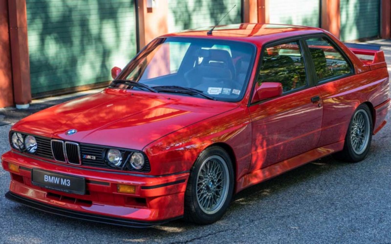 BMW M3 Sport Evolution (E30) выставлен на торги: таких было сделано только 600 шт