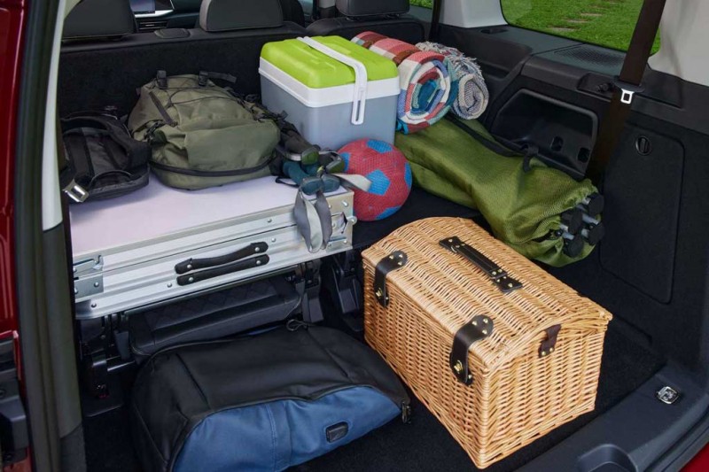 Новый Ford Tourneo Connect 2022 оказался перелицованным вариантом VW Caddy