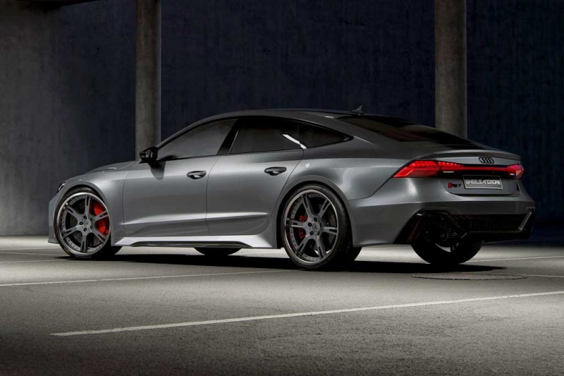 «Заряженный» Audi RS7 от Wheelsandmore оказался мощнее гиперкара Bugatti Veyron