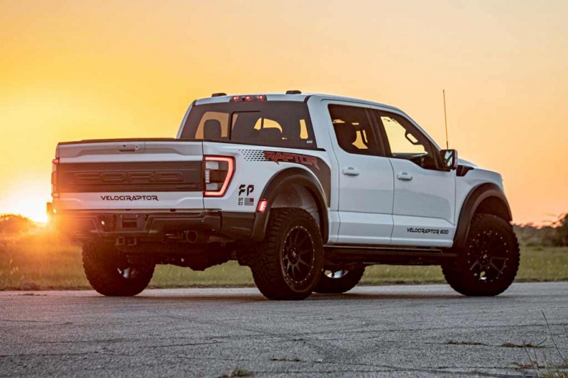 Представлен Hennessey VelociRaptor 600 на базе нового Ford F-150 Raptor 2 Представлен Hennessey VelociRaptor 600 на базе нового Ford F-150 Raptor