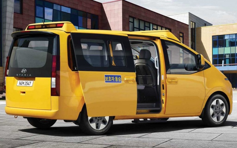 Hyundai Staria Kinder адаптировали для безопасной перевозки школьников