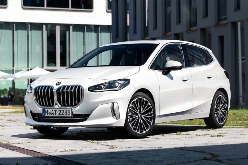 BMW 2-Series Active Tourer 2022: баварский компактвен сменил поколение