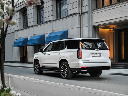 Является ли Cadillac Escalade самым лучшим кроссовером в мире?