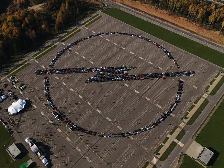 Российские владельцы автомобилей Opel попытались установить рекорд Гиннесса