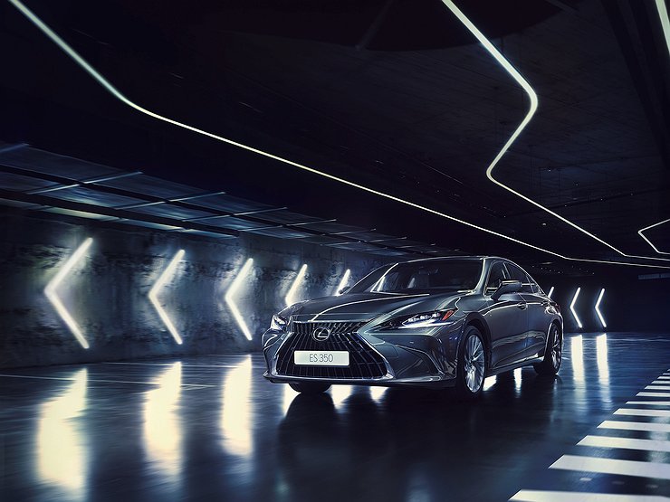 Стартовали российские продажи обновленного Lexus ES