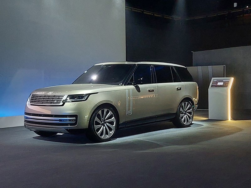 Представлен новый Range Rover. Российские продажи — в апреле