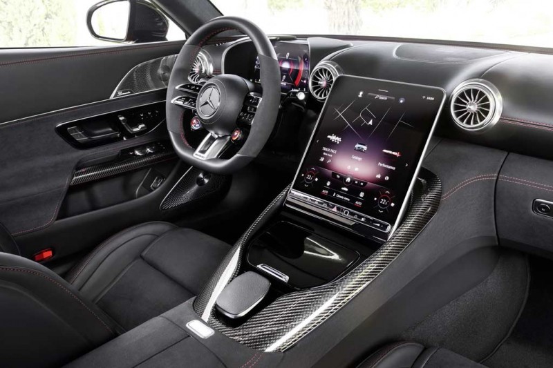 Родстер Mercedes-SL AMG 2022 дебютировал в версиях SL 55 и SL 63