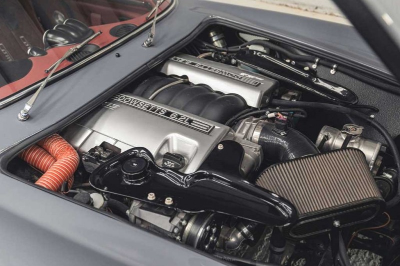 На торги выставлен уникальный ретро-спорткар Dowsetts Comet с мотором LS3 V8