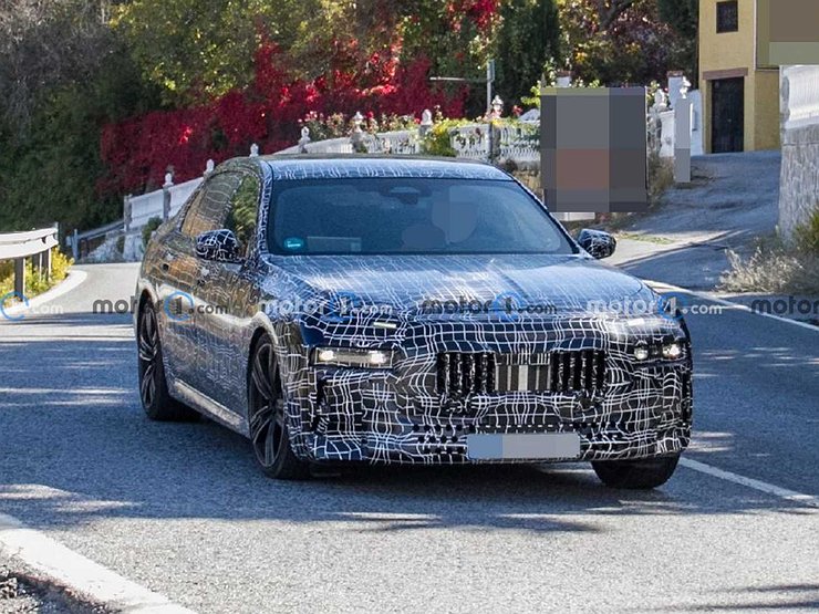 Новый BMW 7-й серии опять замечен на тестах
