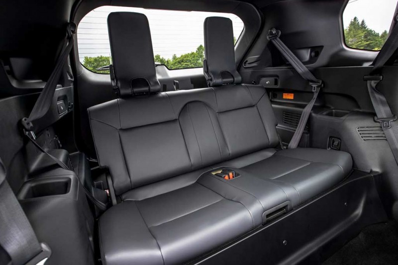 Новый гибридный Mitsubishi Outlander PHEV: еще мощнее и дальнобойнее