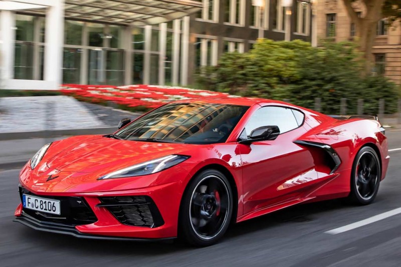 Corvette C8 для Европы растерял в мощности и при этом стал дороже