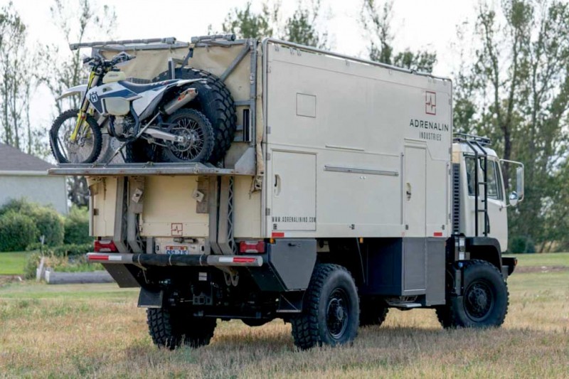 Экстремальный автодом Titan XD 4400 4×4 Camper ушел с молотка за 17,4 млн руб 1 Экстремальный автодом Titan XD 4400 4×4 Camper ушел с молотка за 17,4 млн руб