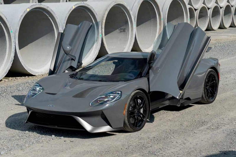 За суперкар Ford GT известного гонщика готовы выложить более 56 млн рублей