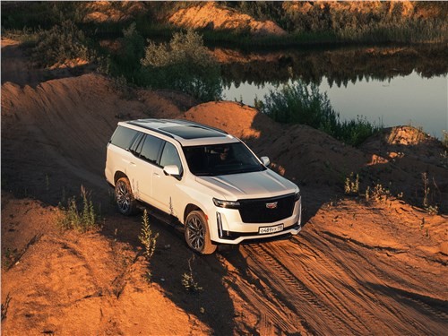 Является ли Cadillac Escalade самым лучшим кроссовером в мире?