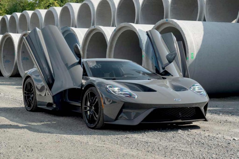 За суперкар Ford GT известного гонщика готовы выложить более 56 млн рублей