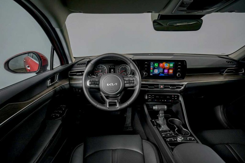 KIA K5 2022 для России: новые цвета кузова и пересмотренные комплектации