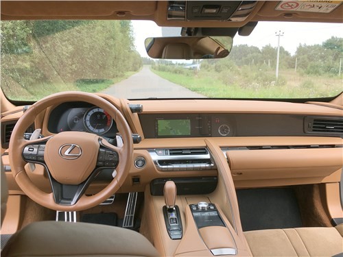 Lexus LC500 - вы хотите владеть космическим кораблем ?