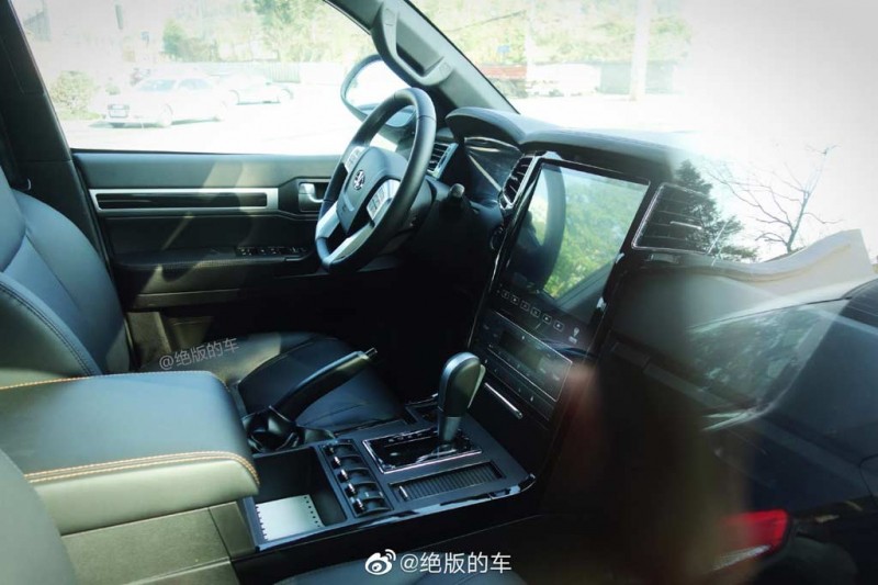 Hengtian L4600: китайская копия Ленд Крузер 200 превзошла размерами оригинал