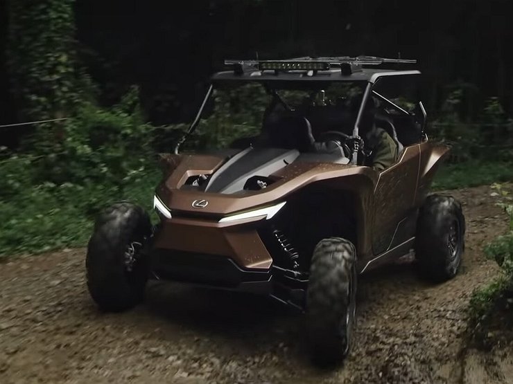 Lexus представил крохотный «бездорожник»