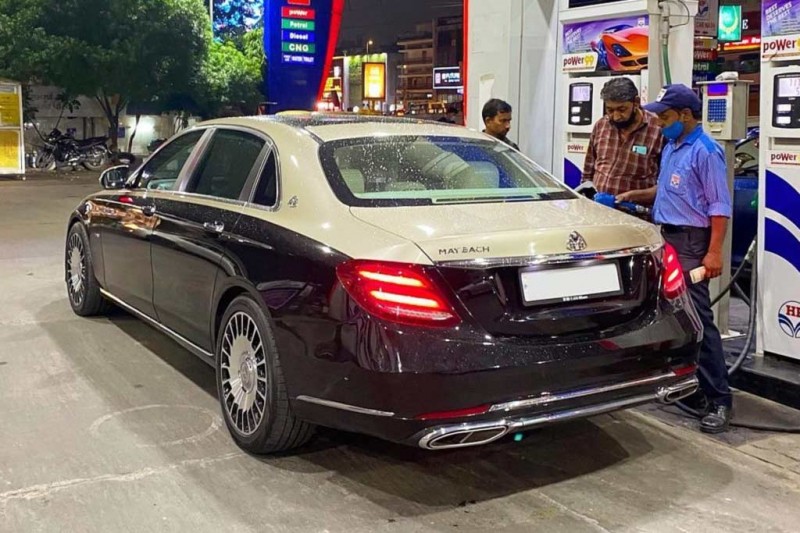 Китайцы придумали как стилизовать Mercedes E-Class под Maybach: всего за 110 000 руб