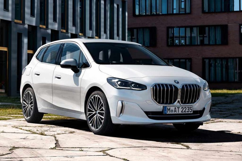 BMW 2-Series Active Tourer 2022: баварский компактвен сменил поколение