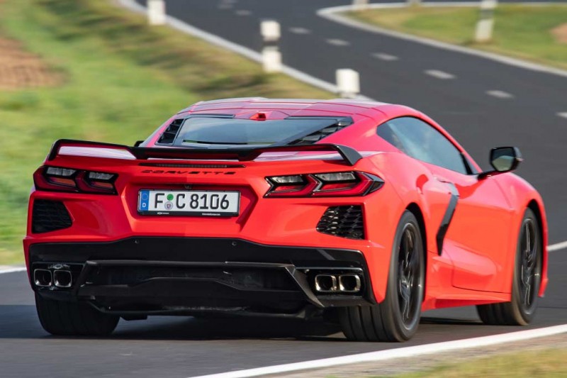 Corvette C8 для Европы растерял в мощности и при этом стал дороже