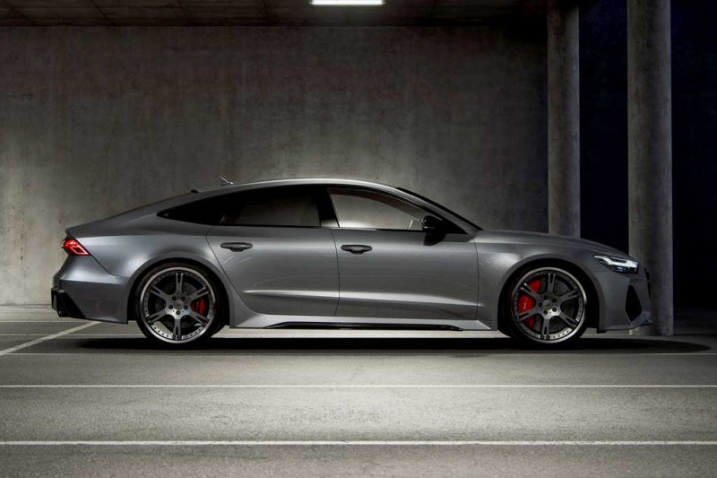 «Заряженный» Audi RS7 от Wheelsandmore оказался мощнее гиперкара Bugatti Veyron
