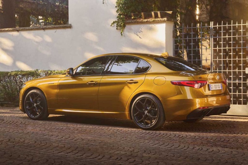 Для моделей Alfa Romeo Stelvio и Giulia стала доступна спецверсия GT Junior