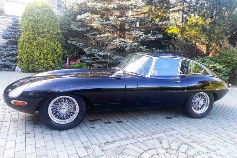 В Москве продают 57-летний Jaguar E-Type Series 1, на котором почти никто не ездил