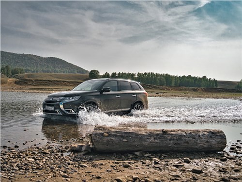 Mitsubishi Outlander 2021 – тот случай, когда рестайлинг стоит купить 27 Mitsubishi Outlander 2021 – тот случай, когда рестайлинг стоит купить