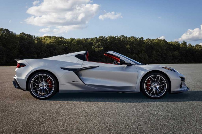 Представлен 670-сильный Corvette Z06 нового поколения: 2,8 секунды до сотни