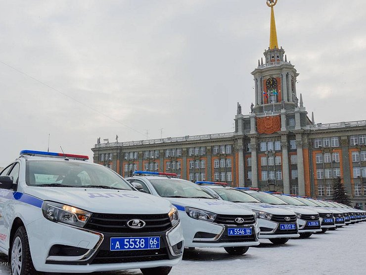 Российская полиция будет ездить на «Вестах» от LADA Sport