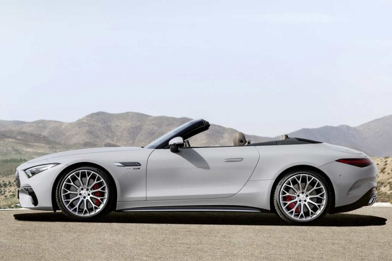 Родстер Mercedes-SL AMG 2022 дебютировал в версиях SL 55 и SL 63