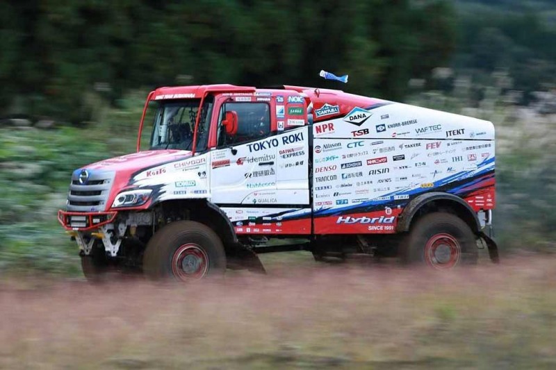 Японцы из Hino Motors подготовили гибридный грузовик для ралли Дакар 2022
