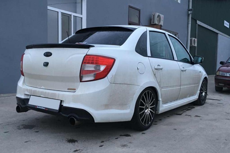 Аналитики посчитали, на сколько подорожала Lada Granta за минувшие 10 лет