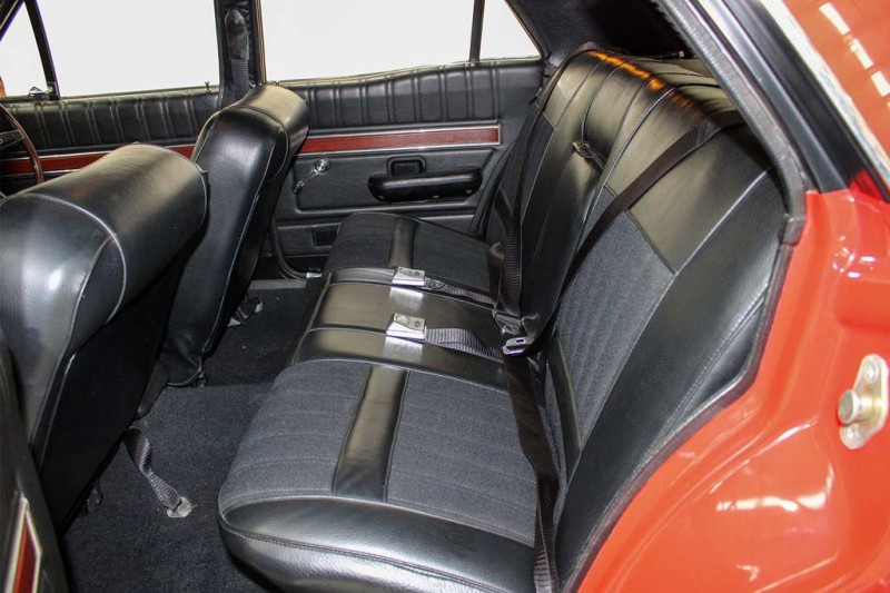 За скромный с виду седан Ford Falcon 1971 года планируют выручить 60 млн рублей