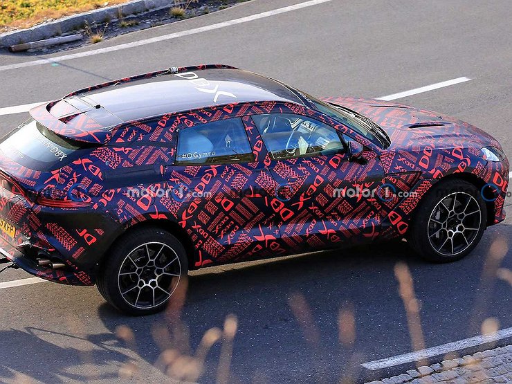 Для британского Aston Martin DBX готовят немецкий мотор