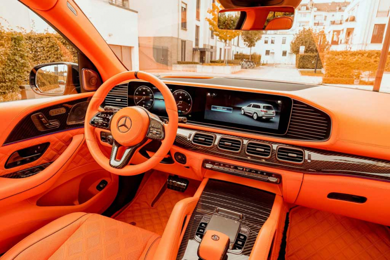Mercedes-Maybach GLS от Brabus получил грозный кузов, яркий салон и колеса на 24&Prime;