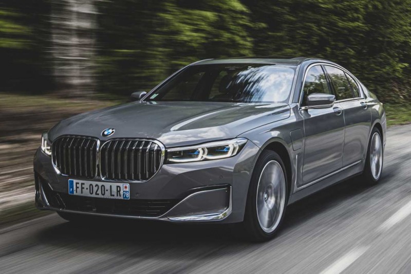 Обзор флагманской BMW 7 Series 2021: комплектации и цены, фото в новом кузове