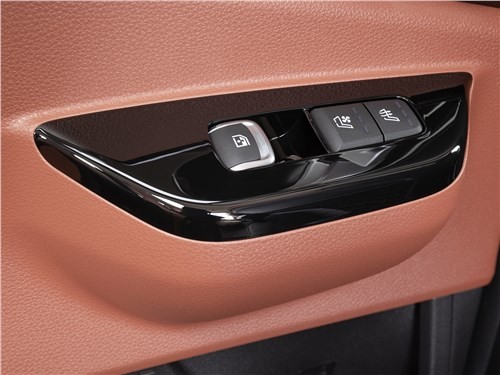 Тест-драйв KIA Carnival (поколение III) - Почему Kia Carnival стал самым дефицитным минивэном