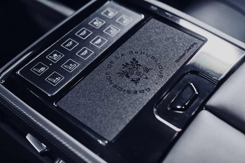 Для президента Франции подготовили удлиненный DS 7 Crossback с бронированным кузовом