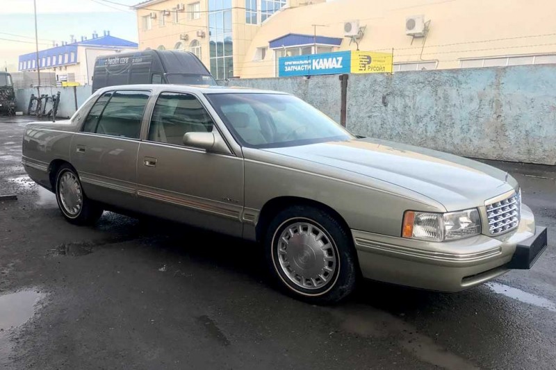 Абсолютно новый Cadillac DeVille 1997 года продают в Тюмени за 4,0 млн рублей