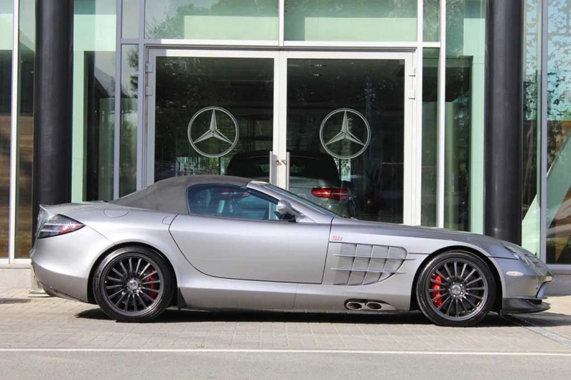 Почти новый родстер Mercedes SLR McLaren продают в Челябинске за 80 млн рублей