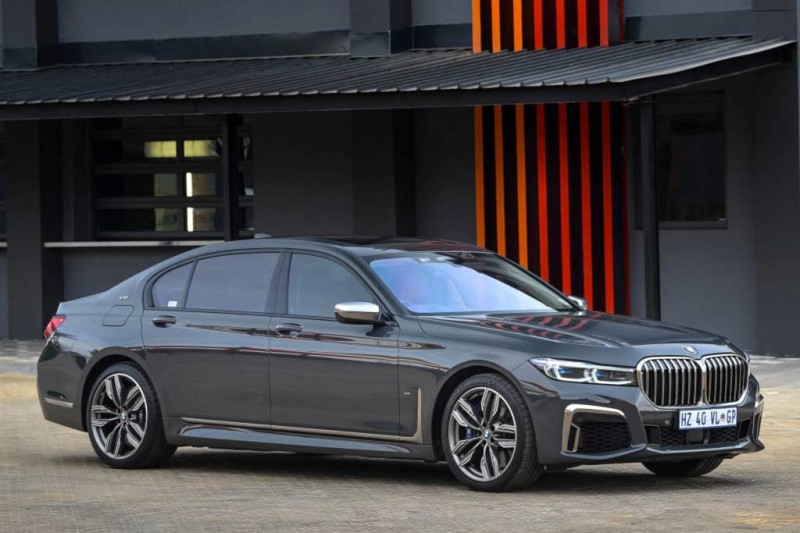 Обзор флагманской BMW 7 Series 2021: комплектации и цены, фото в новом кузове