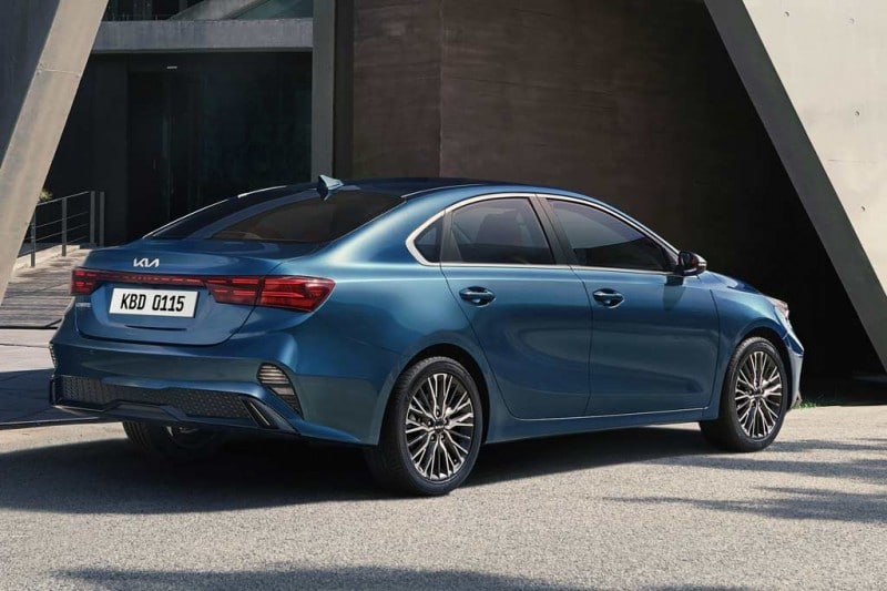 Обзор седана KIA Cerato 2022 года: комплектации и цены, фото в новом кузове