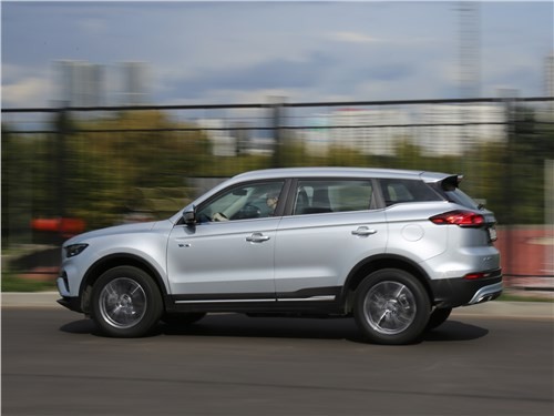 Тест-драйв Geely Atlas (поколение II) - Объехал конкурентов на гибридных технологиях 