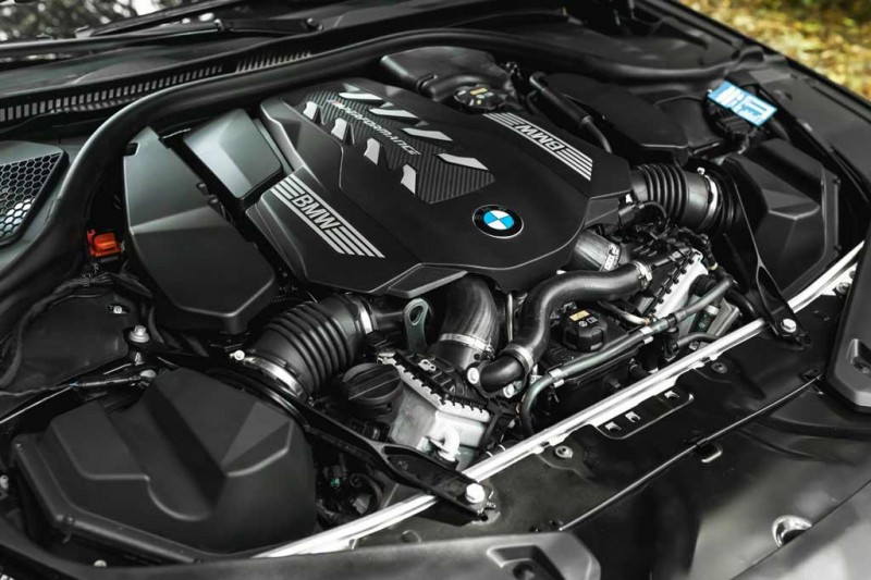 Manhart MH8 700: доработанный вариант BMW M850i Convertible с 715-сильным мотором