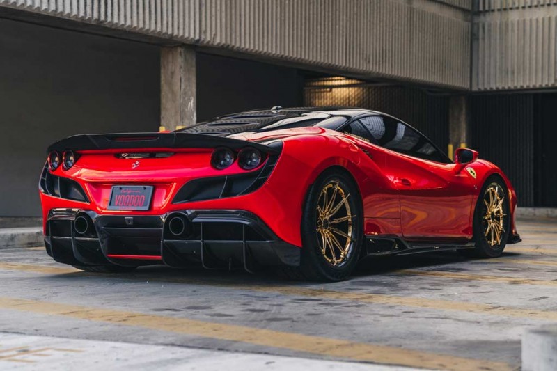 Доработанный Ferrari F8 Tributo от 1016 Industries удивил золотыми колесами