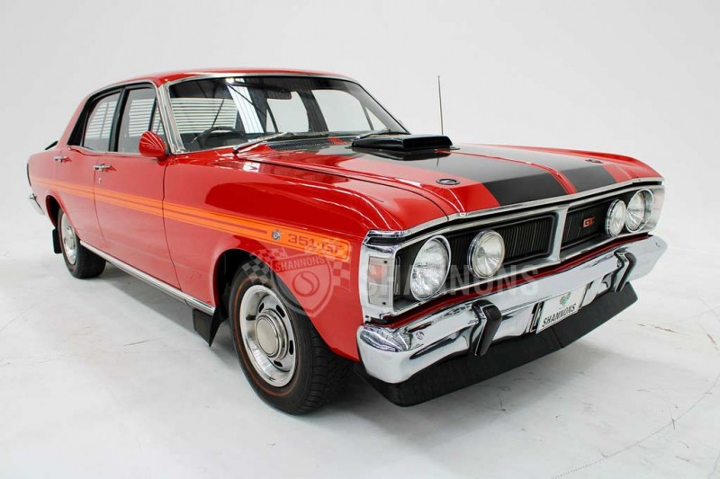 За скромный с виду седан Ford Falcon 1971 года планируют выручить 60 млн рублей